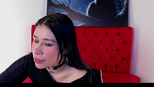 SusanVilla online show from December 4, 2025, 3:22 pm