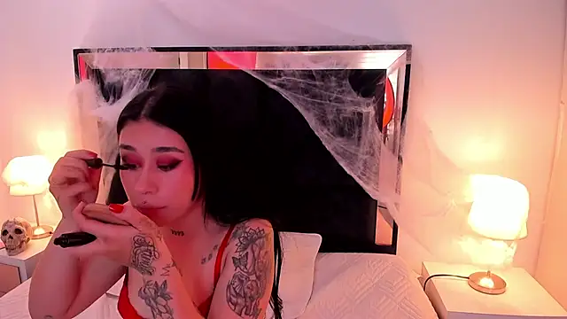 Snapshot of SusanVilla chatting on October 16, 2025, 7:33 pm SusanVilla online show from October 16, 2025, 7:33 pm