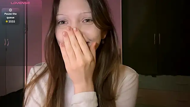 EmiIyKitty online show from February 17, 2026, 7:22 pm