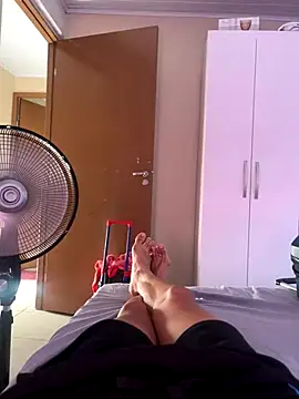 Snapshot of MCLZK chatting on November 30, 2025, 7:14 pm MCLZK online show from November 30, 2025, 7:14 pm