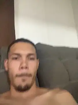 Snapshot of MCLZK chatting on March 2, 2026, 7:32 pm MCLZK online show from March 2, 2026, 7:32 pm