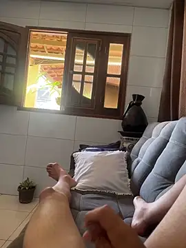 Snapshot of MCLZK chatting on November 24, 2025, 6:08 pm MCLZK online show from November 24, 2025, 6:08 pm