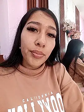 Amelia Rivas online show from December 17, 2025, 7:19 pm