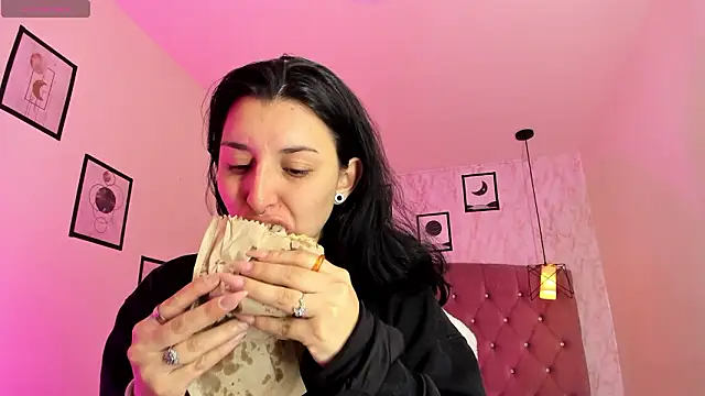 Iris  77 online show from January 15, 2026, 11:57 am