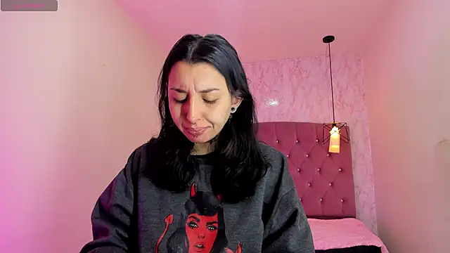 Iris  77 online show from January 7, 2026, 12:10 pm