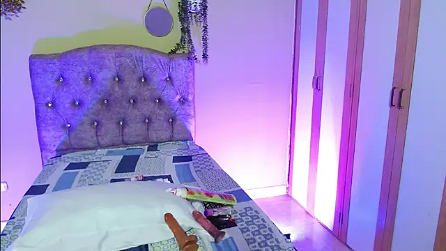 luna hawks online show from October 3, 2025, 3:30 am