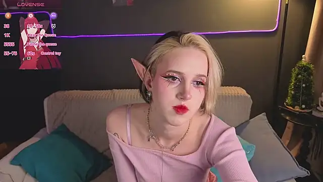 Snapshot of luna_son chatting on January 8, 2026, 9:43 pm luna son online show from January 8, 2026, 9:43 pm