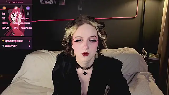 luna son online show from March 24, 2026, 9:26 pm