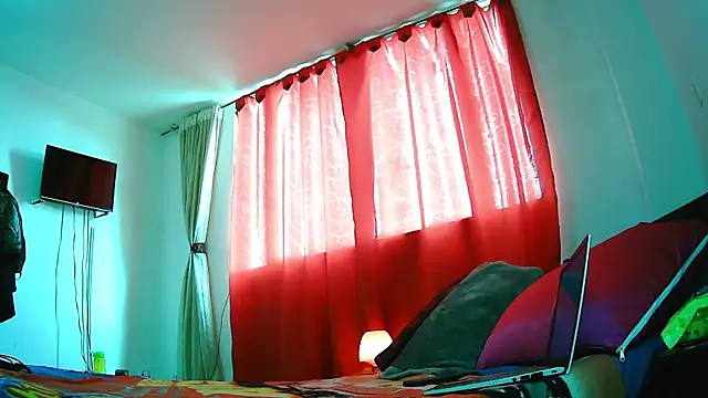 Snapshot of MissAsly chatting on October 29, 2025, 5:34 pm MissAsly online show from October 29, 2025, 5:34 pm