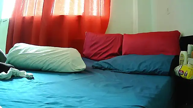 Snapshot of MissAsly chatting on November 13, 2025, 1:04 pm MissAsly online show from November 13, 2025, 1:04 pm