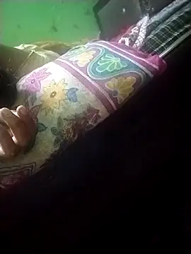 RED Queen 6 online show from September 28, 2025, 6:26 pm