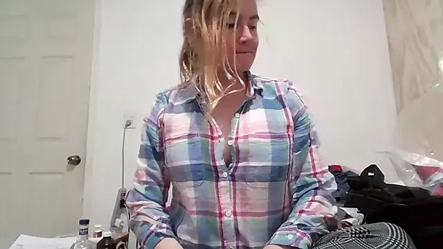 vagimosa online show from November 1, 2025, 4:19 am