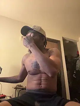 thefreakscomeoutatnight online show from December 15, 2025, 10:21 am