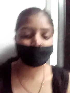 Snapshot of RANI_747 chatting on October 13, 2025, 3:57 pm RANI 747 online show from October 13, 2025, 3:57 pm