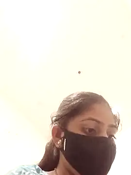 Snapshot of RANI_747 chatting on October 18, 2025, 12:51 pm RANI 747 online show from October 18, 2025, 12:51 pm