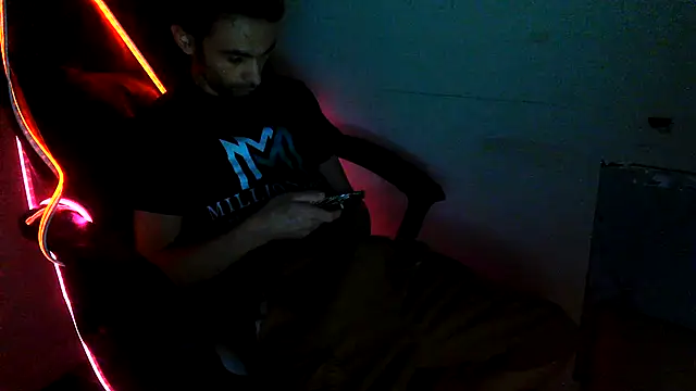 highinhtxx online show from February 5, 2026, 7:59 am