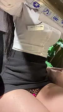 Gina999 online show from April 17, 2026, 2:36 am