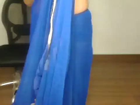 Snapshot of mooonlightbaby chatting on February 21, 2026, 3:58 pm mooonlightbaby online show from February 21, 2026, 3:58 pm