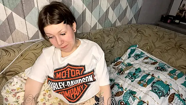 RebelKitsune online show from November 23, 2025, 6:34 am