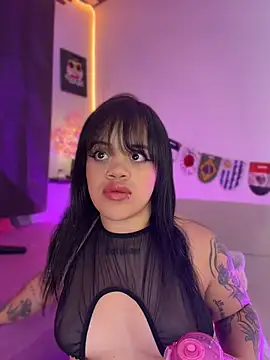 Sussyroxxx online show from July 14, 2026, 3:33 am