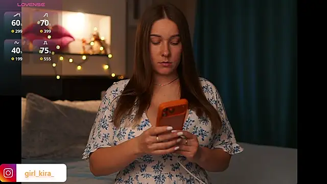 Snapshot of girl_kiraa chatting on January 8, 2026, 9:21 pm girl kiraa online show from January 8, 2026, 9:21 pm