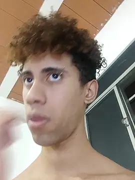 Snapshot of The_boy_good chatting on October 17, 2025, 5:22 am The boy good online show from October 17, 2025, 5:22 am