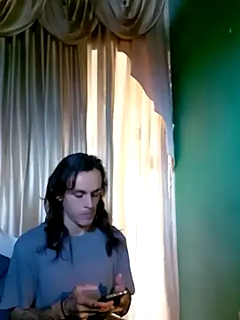 Snapshot of monroedelrey chatting on February 25, 2026, 4:51 pm monroedelrey online show from February 25, 2026, 4:51 pm