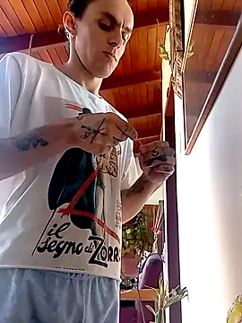 Snapshot of monroedelrey chatting on February 17, 2026, 4:59 pm monroedelrey online show from February 17, 2026, 4:59 pm