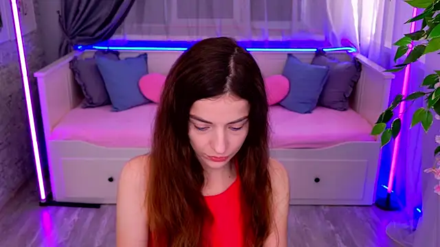 NikkaBush online show from November 10, 2025, 5:34 am