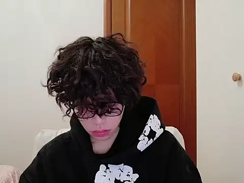 hangzi-0011 online show from October 31, 2025, 10:56 am