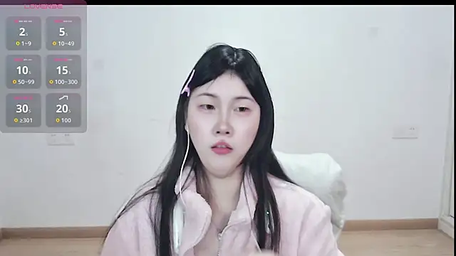 Snapshot of wanwan6377 chatting on October 19, 2025, 12:30 pm wanwan6377 online show from October 19, 2025, 12:30 pm