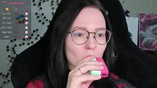 Snapshot of power_robynn chatting on February 24, 2026, 3:24 pm power robynn online show from February 24, 2026, 3:24 pm