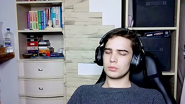 Snapshot of _Chris_Next_Door_ chatting on October 13, 2025, 5:25 pm  Chris Next Door  online show from October 13, 2025, 5:25 pm