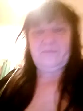 Apeesynka55211 online show from February 3, 2026, 2:53 am