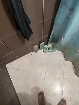 Valen Squirt04 online show from October 2, 2025, 3:15 pm