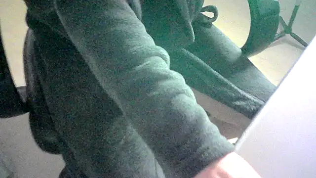 nobby2012 online show from April 12, 2026, 3:59 pm