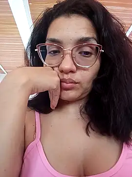 Snapshot of Naughty_anyeli chatting on October 17, 2025, 7:59 pm Naughty anyeli online show from October 17, 2025, 7:59 pm