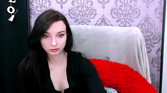 DominantLuna online show from March 31, 2026, 4:53 pm