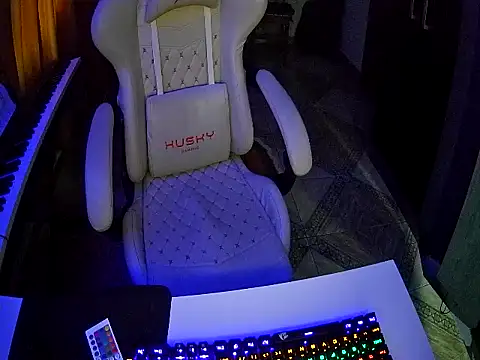 Rryans online show from November 18, 2025, 9:07 pm