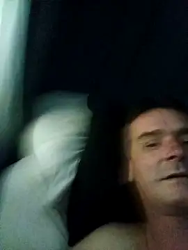 Snapshot of Rudiesny chatting on May 9, 2026, 2:37 am Rudiesny online show from May 9, 2026, 2:37 am