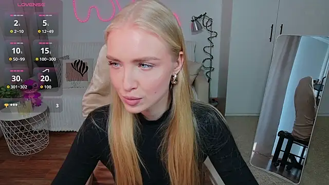 TessaGrays online show from May 3, 2026, 9:03 am