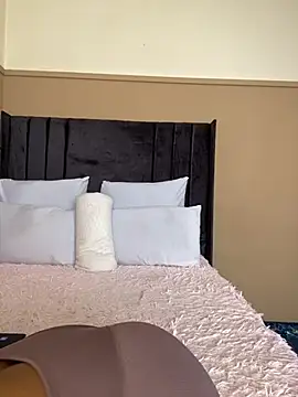 Snapshot of Sirah1 chatting on January 10, 2026, 8:20 am Sirah1 online show from January 10, 2026, 8:20 am