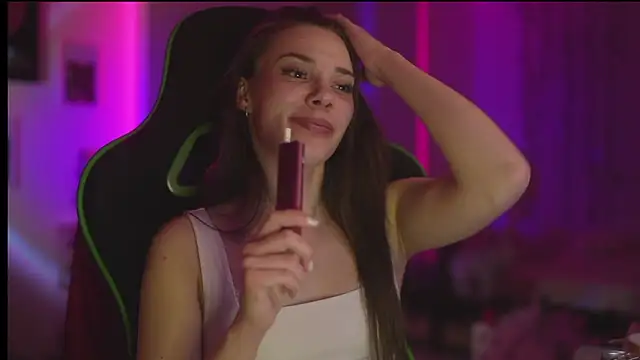 Snapshot of CandyStorm chatting on March 3, 2026, 10:06 pm CandyStorm online show from March 3, 2026, 10:06 pm