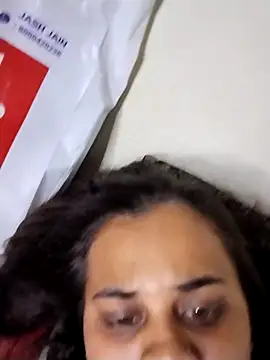 Snapshot of Naughtysilk chatting on February 21, 2026, 8:44 pm Naughtysilk online show from February 21, 2026, 8:44 pm