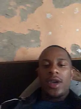 Snapshot of Awelarn chatting on September 29, 2025, 12:55 pm Awelarn online show from September 29, 2025, 12:55 pm