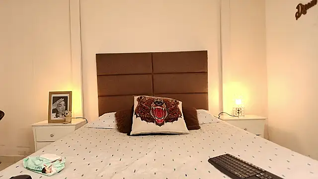 NatashaTaylor online show from February 11, 2026, 2:50 pm