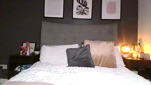 ThirstygirlCeCe online show from October 31, 2025, 9:00 pm