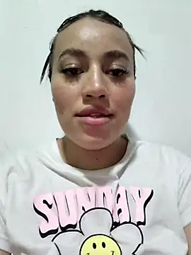 Snapshot of Meloddy__ chatting on October 12, 2025, 11:06 pm Meloddy   online show from October 12, 2025, 11:06 pm