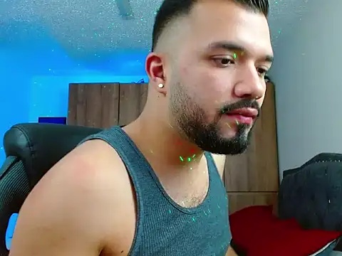 mathewv  online show from November 28, 2025, 5:07 am