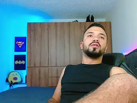 mathewv  online show from November 17, 2025, 2:59 am